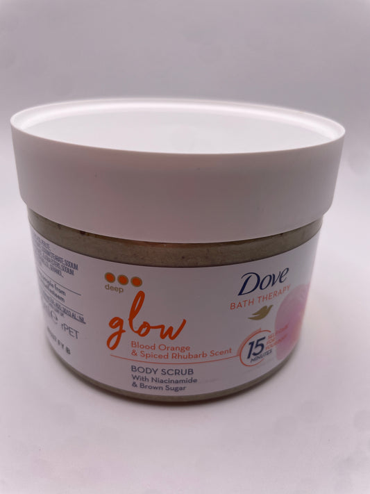 Dice Bath Therapy
glow
Blood Orange
& Spiced Rhubarb Scent
BODY SCRUB
With Niacinamide & Brown Sugar